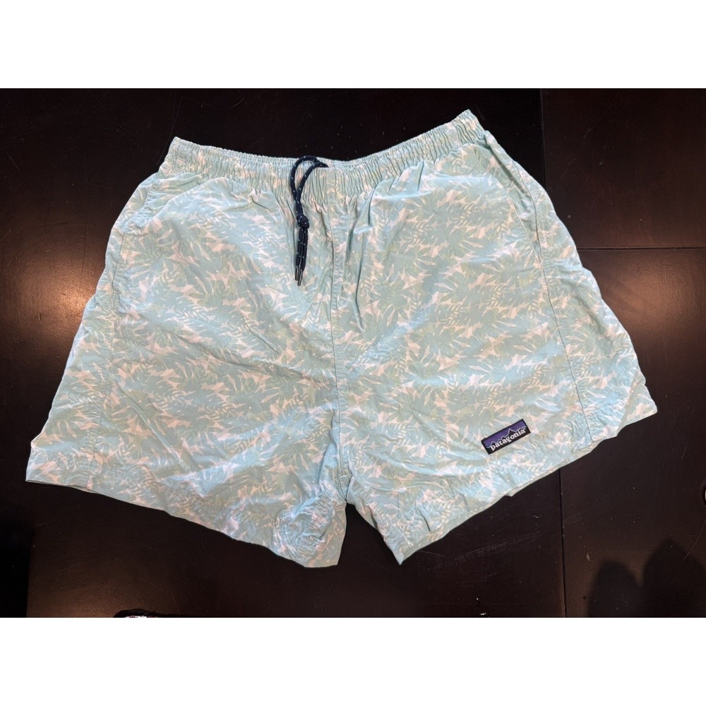 Patagonia Baggies Shorts Womens Small Aqua Tropical Leaf 57054SP 5in Inseam